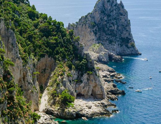 EAUde1974_geurenpagina_Capri_02-min-scaled