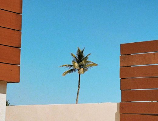 EAUde1974_lifestyle_moods_purchased_T1_Capri_114-scaled