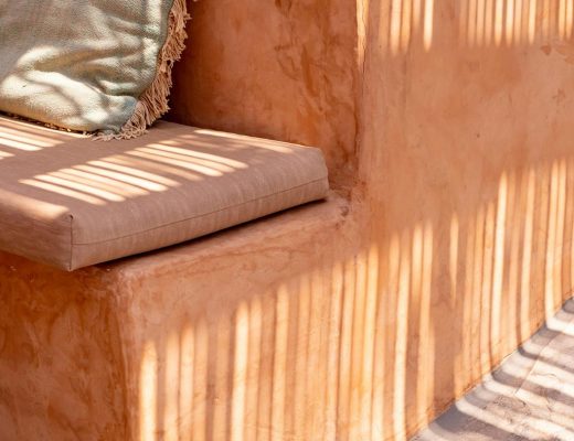 EAUde1974_lifestyle_moods_purchased_T1_Capri_118-scaled